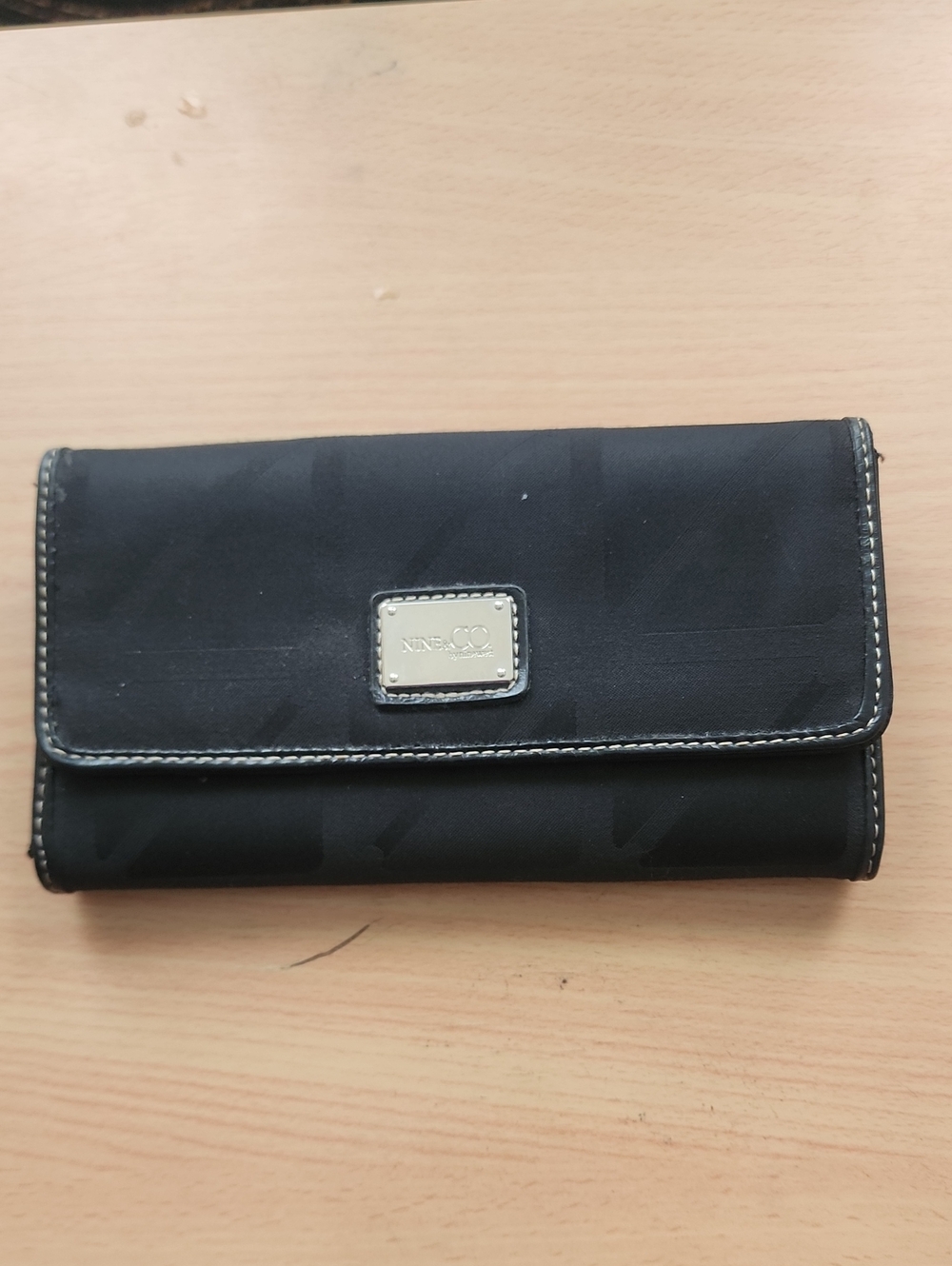 Nine & Co. Black Trifold Women's Wallet with Logo Plate